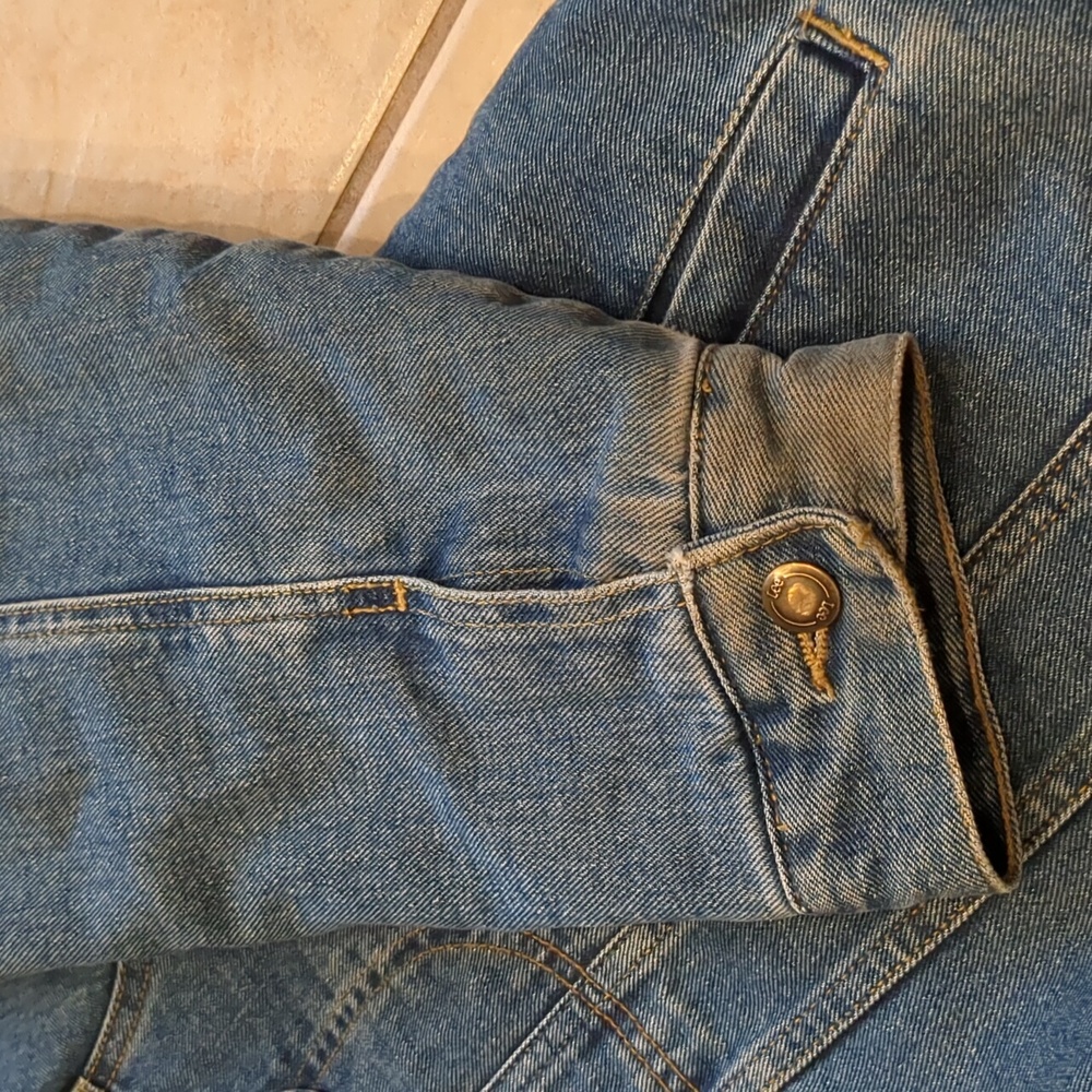 Vintage Lee Sherpa Lined Denim Trucker Jean Jacket - Picture 8 of 8